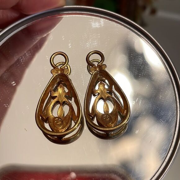 Gold tear drop pendants for interchangeable post dangle earrings/no posts - Picture 4 of 6